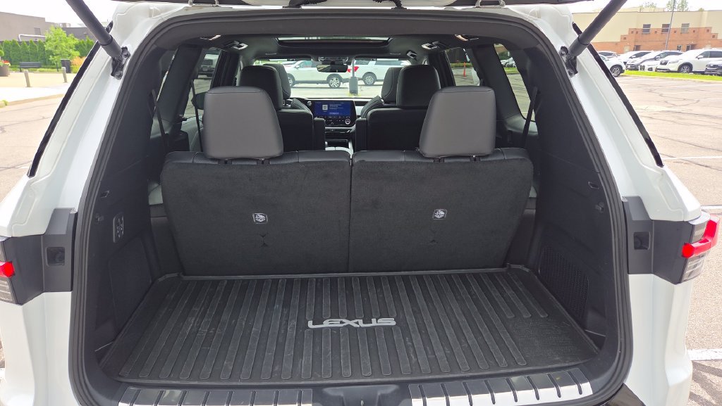 Used 2025 Lexus TX 350 AWD w/ Technology Package image 16