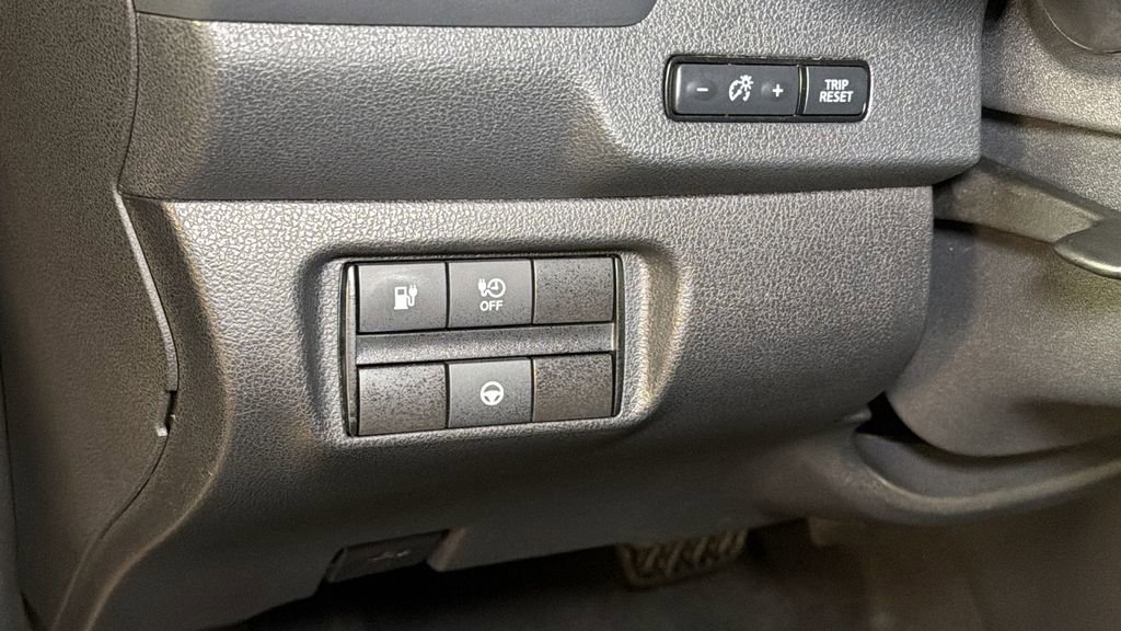 Used 2018 Nissan Leaf SV w/ SV Technology Package image 25