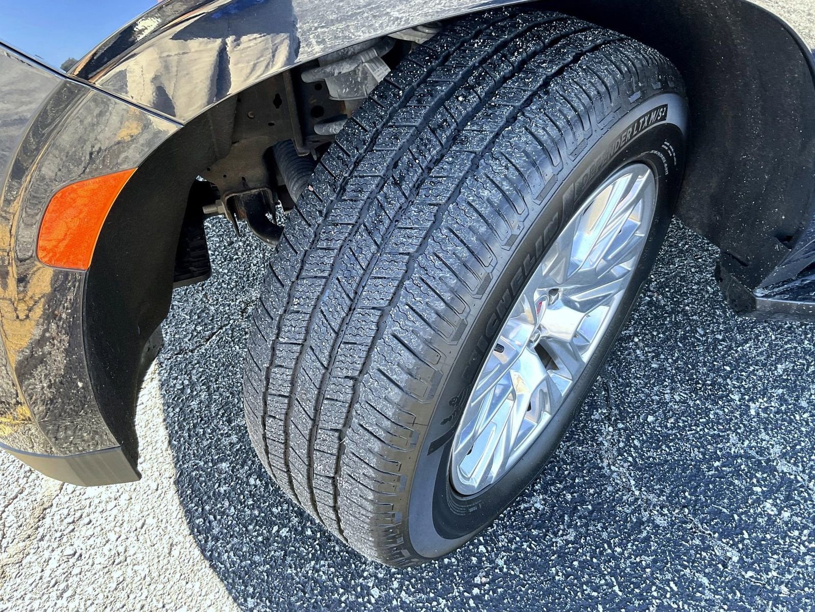 Certified 2023 GMC Yukon XL Denali image 24