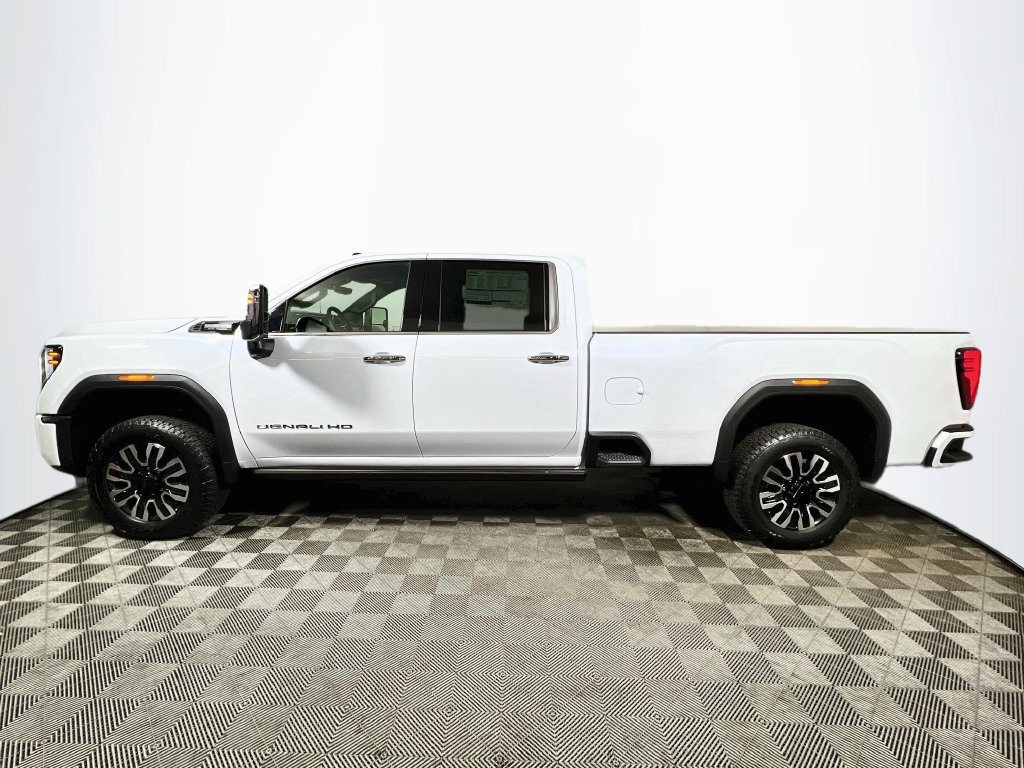 New 2026 GMC Sierra 3500 Denali Ultimate AWD/4WD image 4