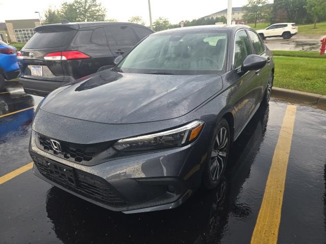 Used 2024 Honda Civic EX-L image 3