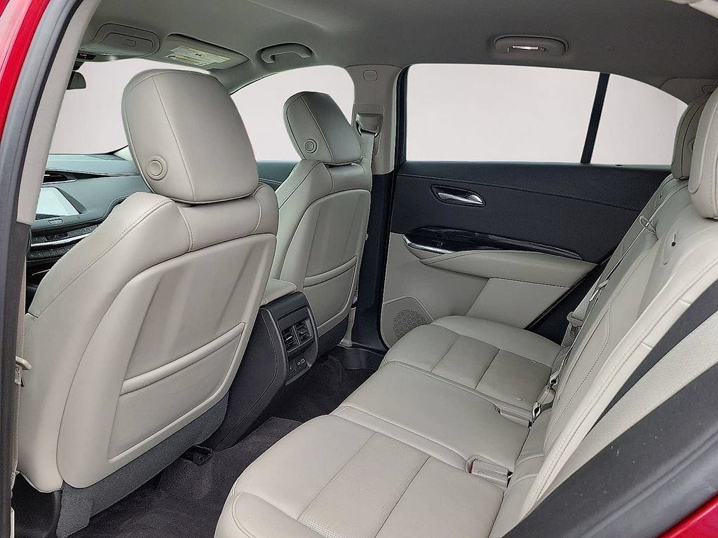 Used 2019 Cadillac XT4 Premium Luxury FWD image 8