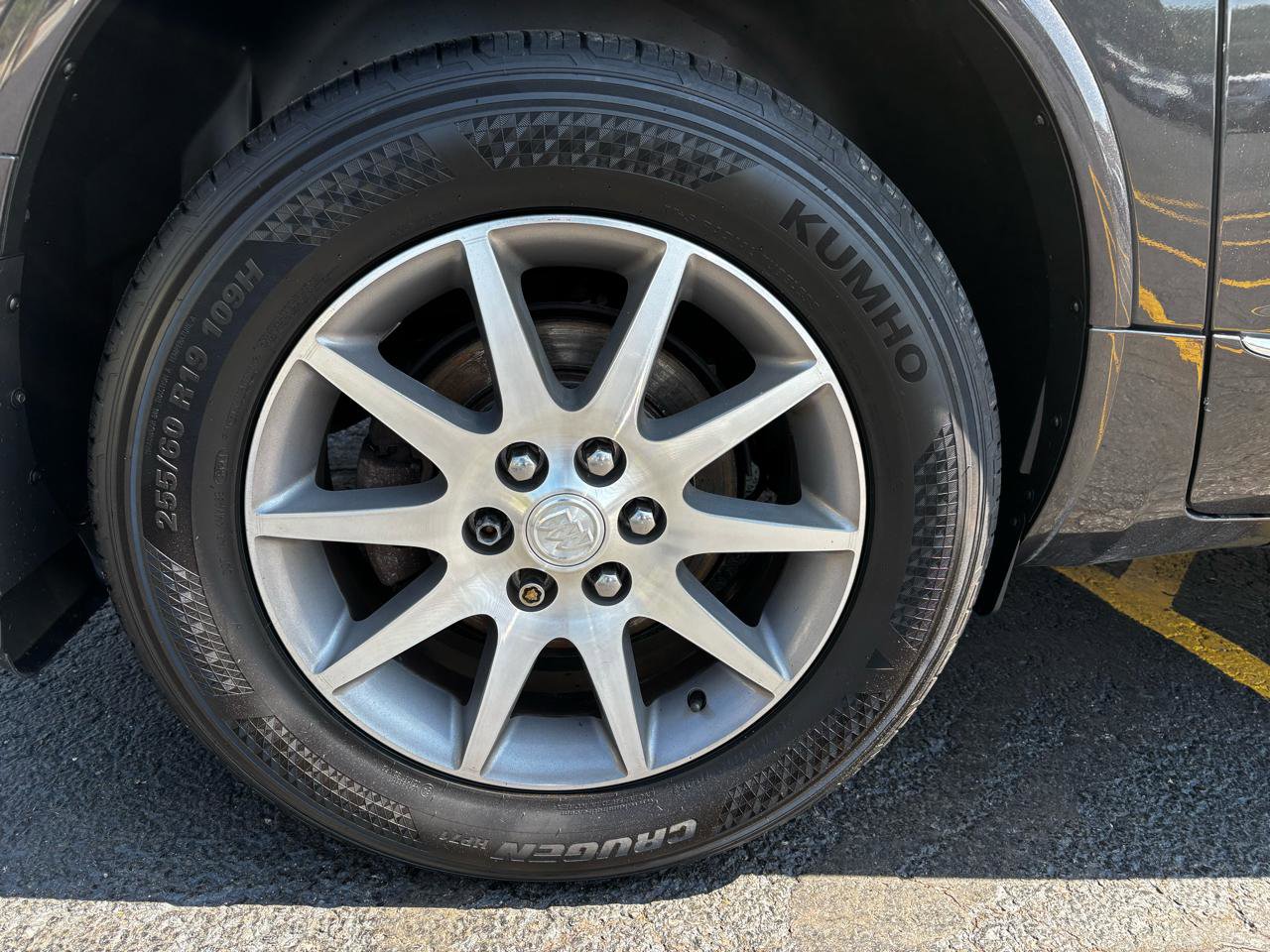 Used 2017 Buick Enclave Leather AWD/4WD image 9