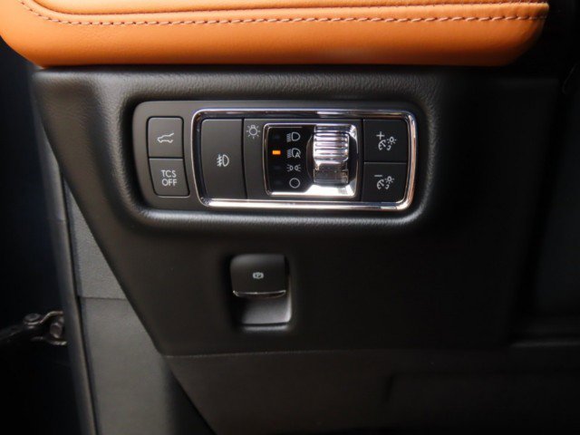 Certified 2022 Lincoln Nautilus Black Label w/ Class II Trailer Tow Package AWD/4WD image 25