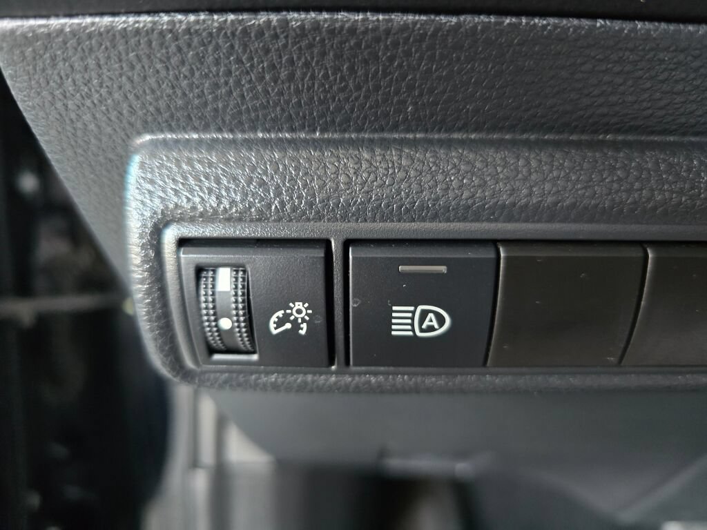 Used 2024 Toyota Corolla XSE FWD image 27