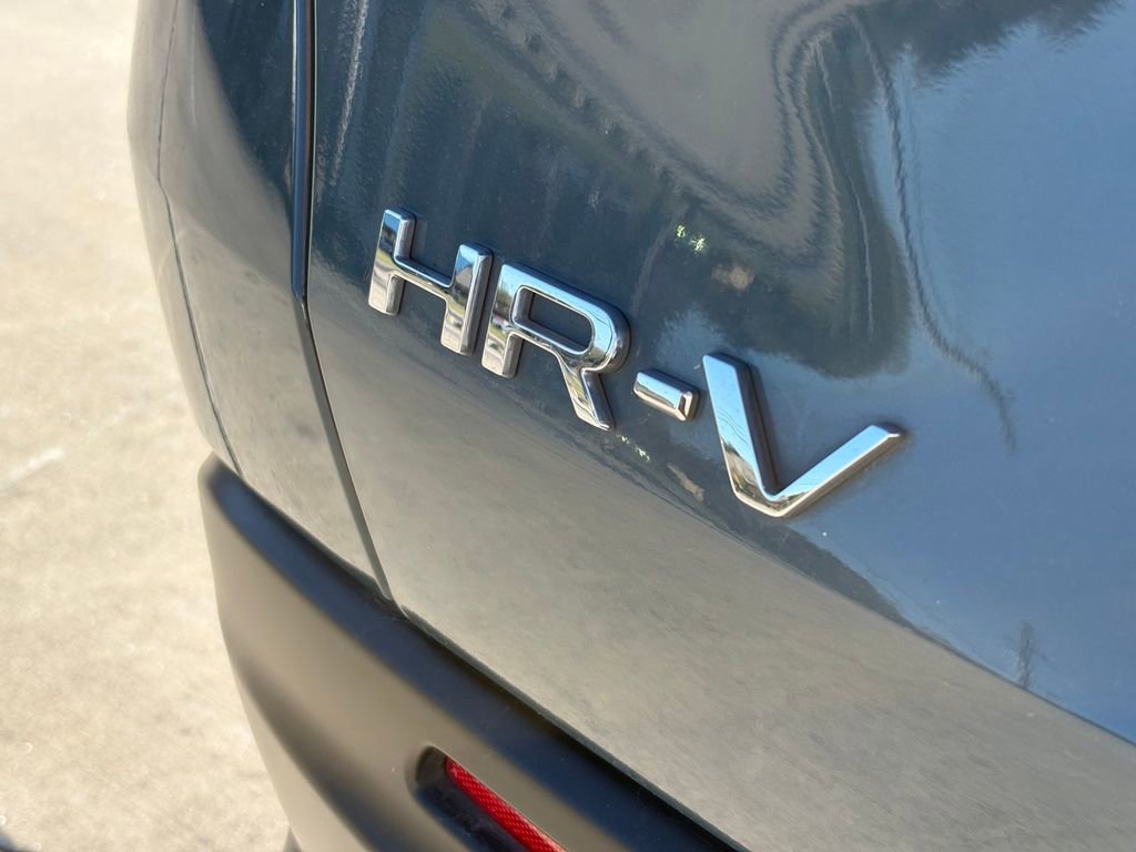 Used 2025 Honda HR-V Sport image 10