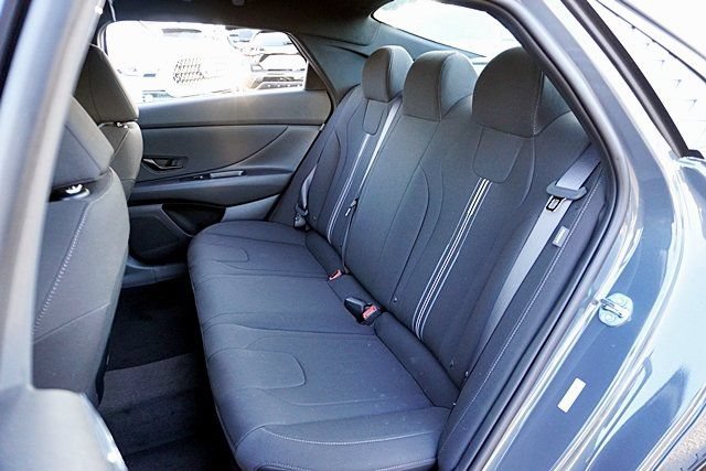 New 2026 Hyundai Elantra Sport FWD image 18