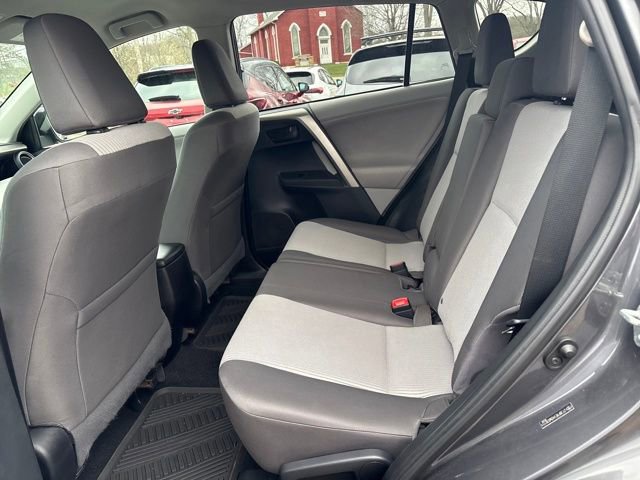 Used 2013 Toyota RAV4 LE image 20