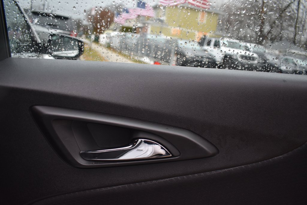 Used 2024 Chevrolet Malibu LT image 27