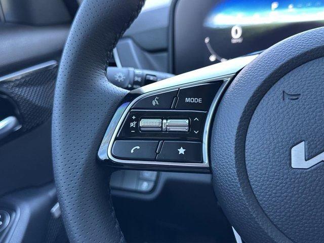 New 2026 Kia Seltos SX w/ SX Sunroof Package image 25