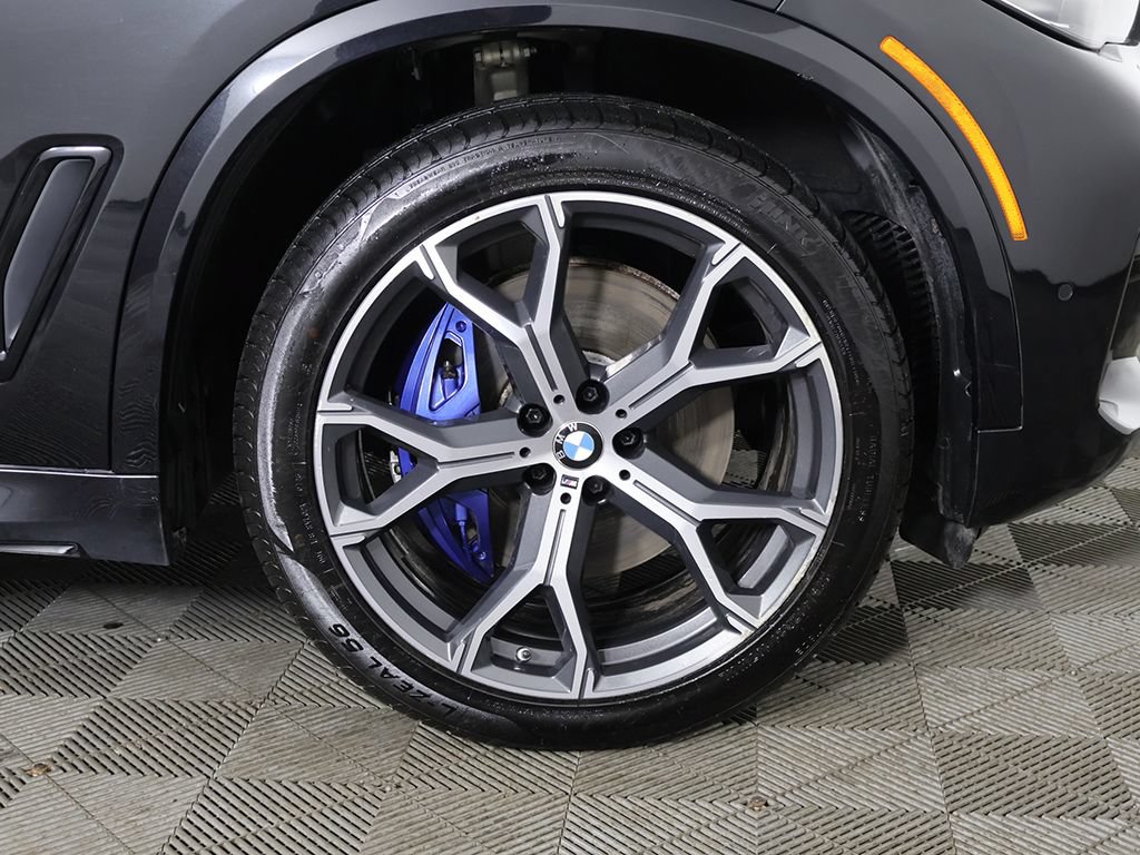 Used 2022 BMW X5 xDrive40i AWD/4WD image 25