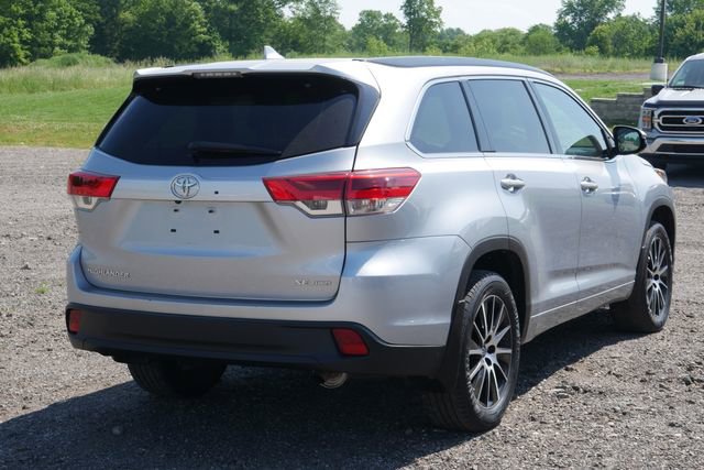 Used 2018 Toyota Highlander SE AWD/4WD image 13