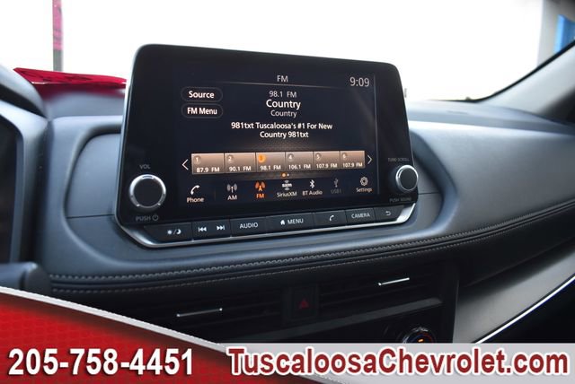 Used 2024 Nissan Rogue SV image 33