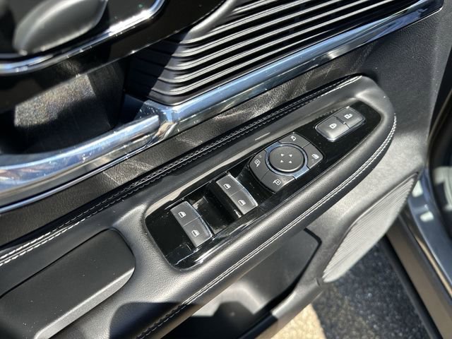 Used 2022 Lincoln Corsair AWD w/ Premium Package image 17