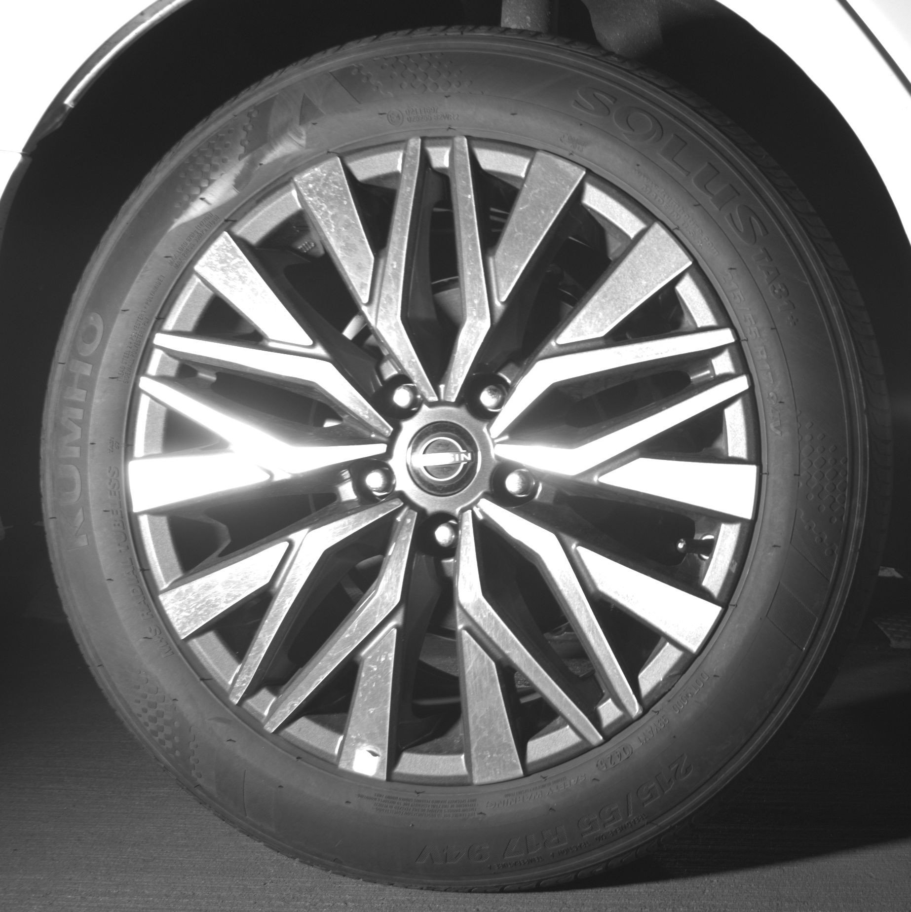 Used 2025 Nissan Altima 2.5 SV FWD image 15