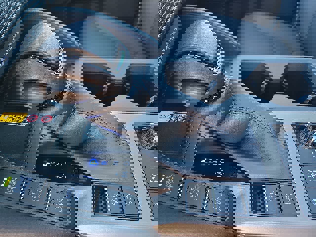 Used 2025 Toyota Land Cruiser image 21