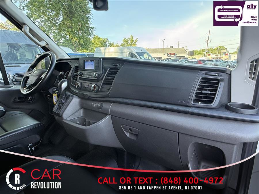 Used 2024 Ford Transit 250 148 Medium Roof Extended AWD image 28