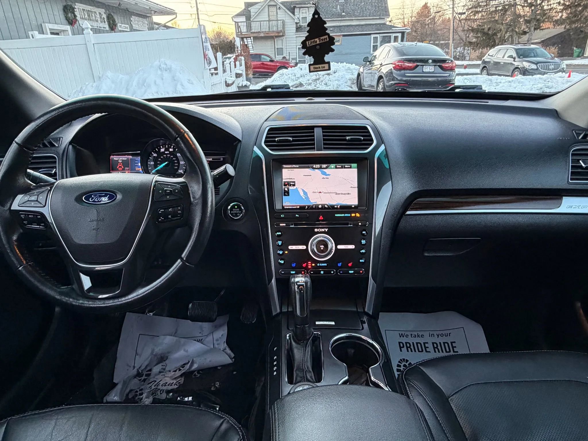 Used 2016 Ford Explorer Limited image 17