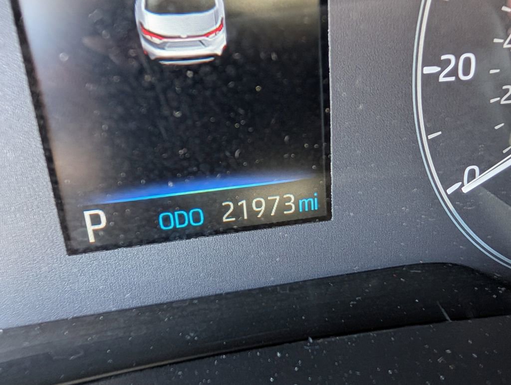 Used 2025 Toyota Corolla LE image 18