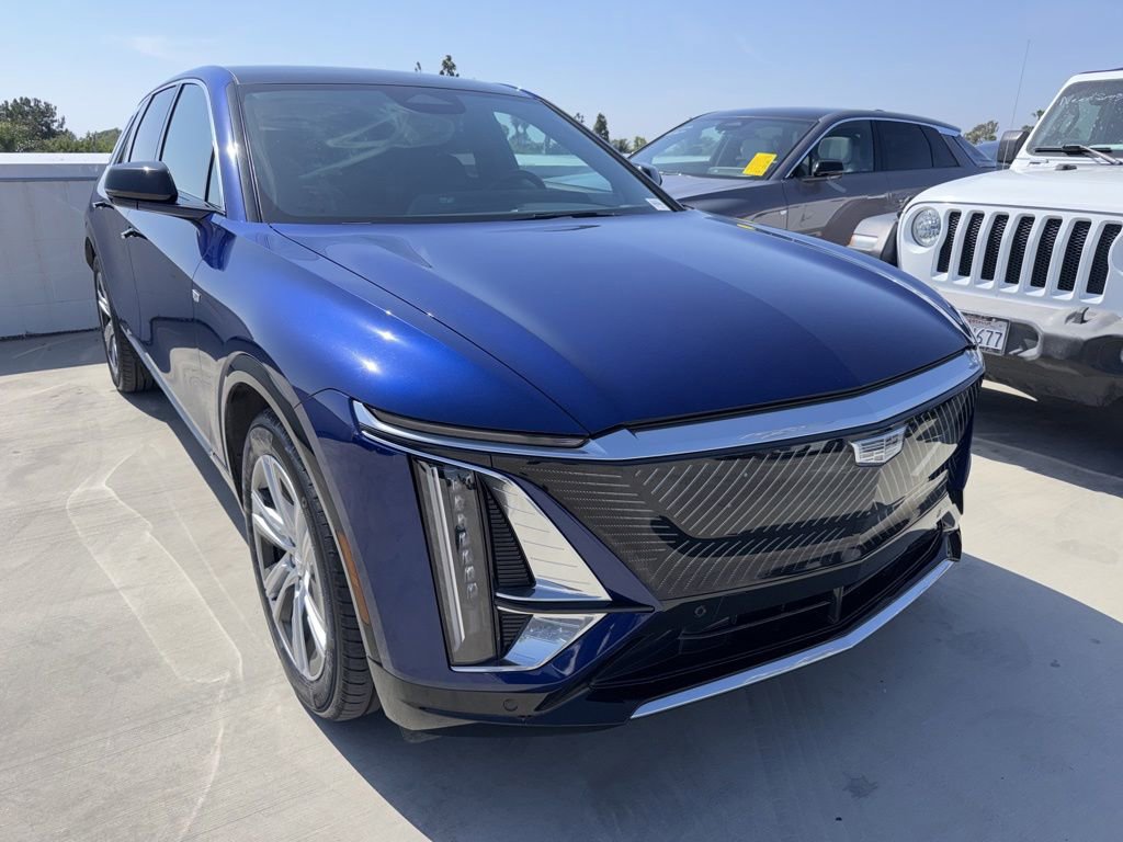 Used 2024 Cadillac Lyriq Tech AWD/4WD image 3