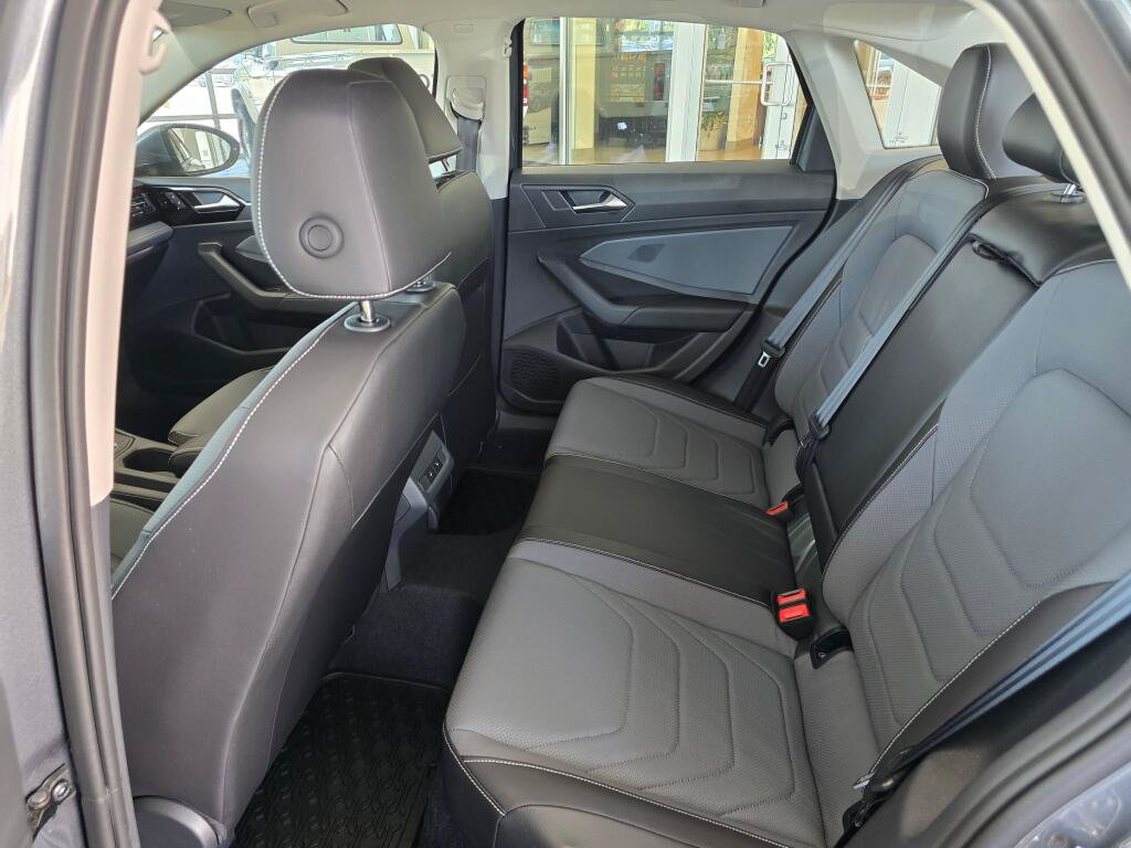 New 2026 Volkswagen Jetta SEL FWD image 38