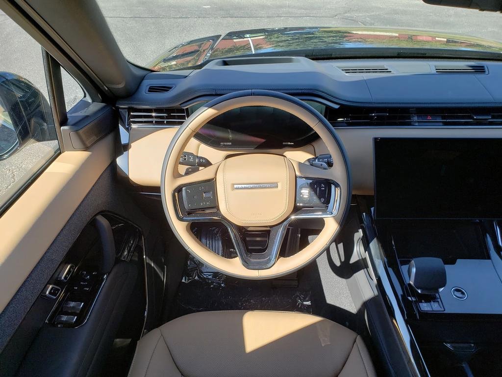New 2025 Land Rover Range Rover Sport Dynamic SE image 14