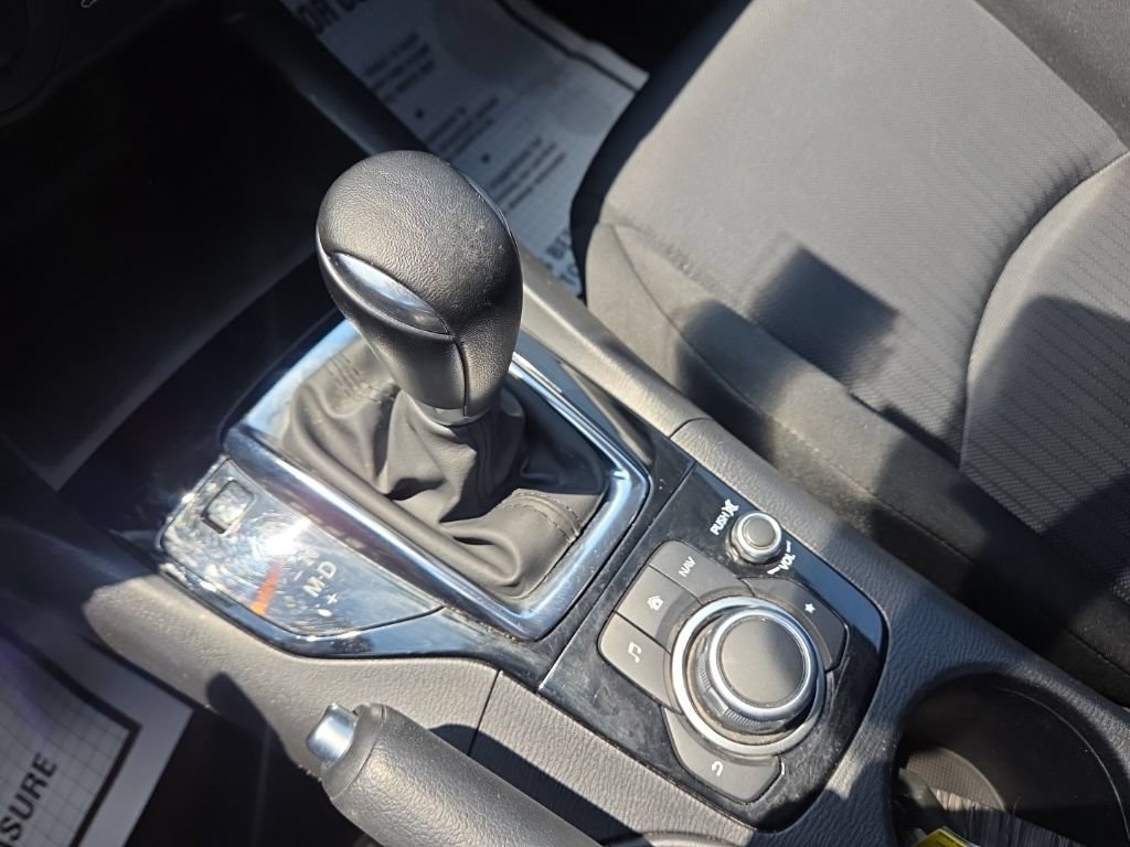 Used 2015 MAZDA MAZDA3 i Sport FWD image 31