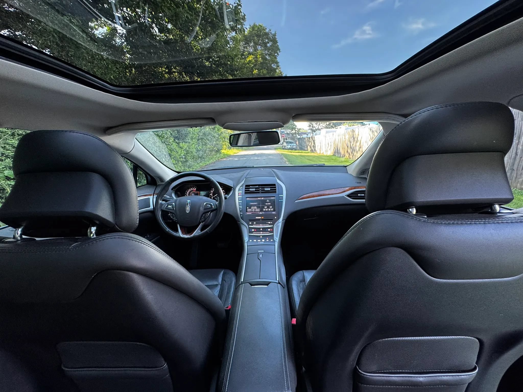 Used 2013 Lincoln MKZ FWD image 17