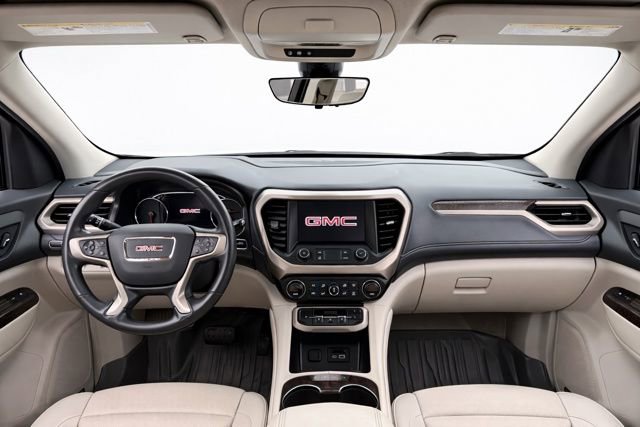 Used 2021 GMC Acadia Denali w/ Denali Ultimate Package image 17