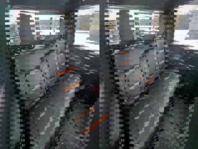 Used 2022 GMC Sierra 2500 AT4 w/ AT4 Preferred Package image 23