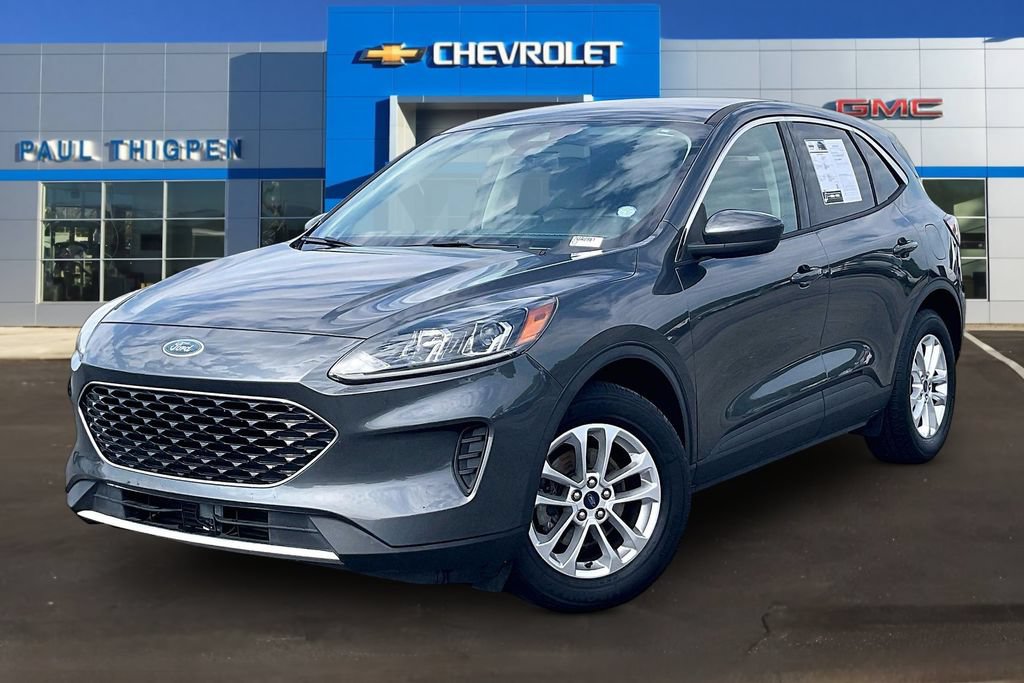 Used 2020 Ford Escape SE FWD image 3
