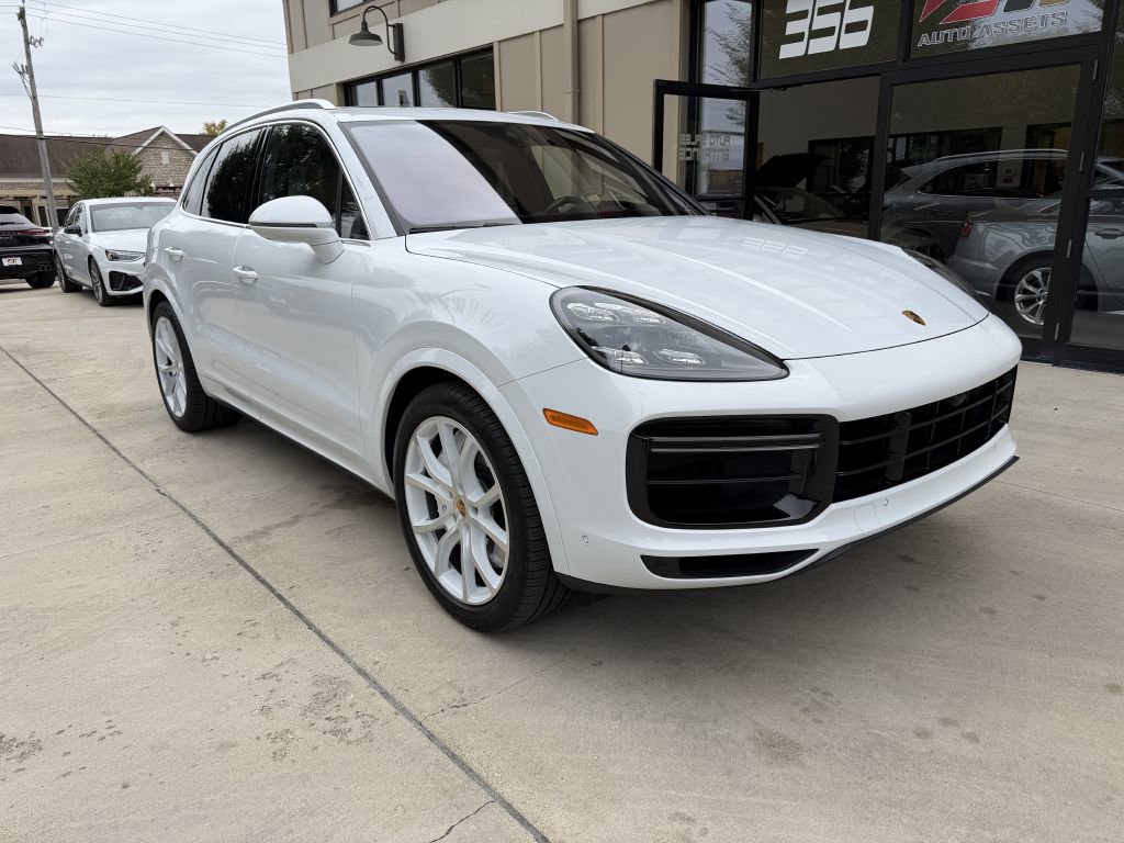 Used 2022 Porsche Cayenne Turbo w/ Premium Package Plus image 3