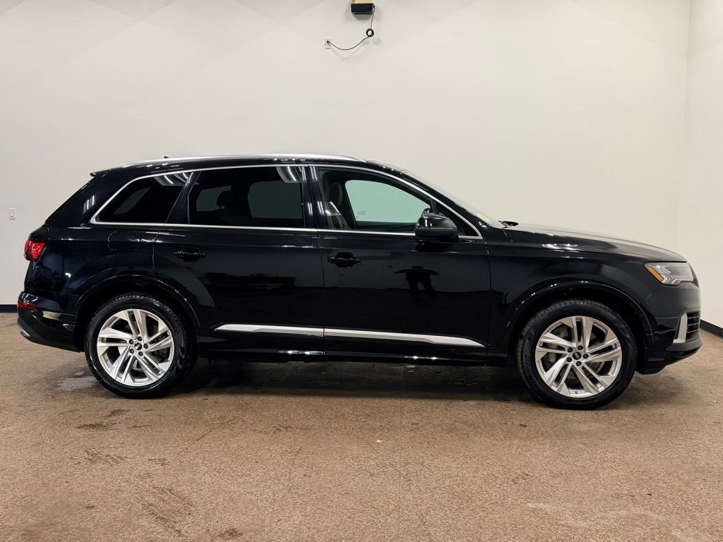 Used 2023 Audi Q7 3.0T Premium w/ Convenience Package image 8