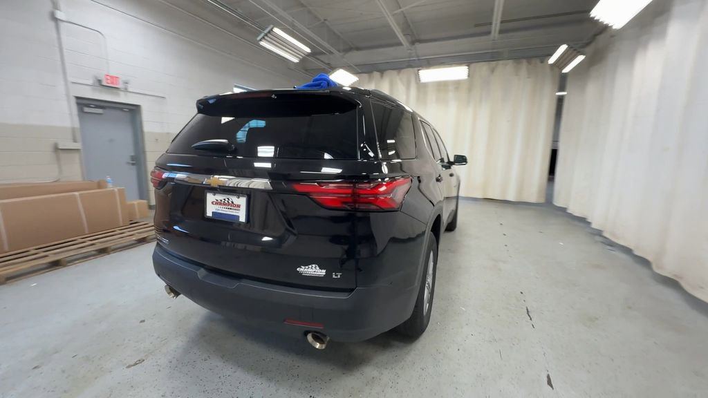 Certified 2023 Chevrolet Traverse LT FWD image 11