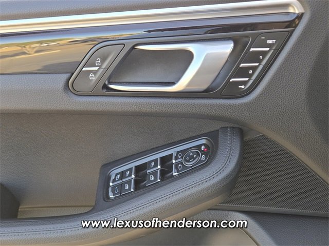 Used 2021 Porsche Macan image 20