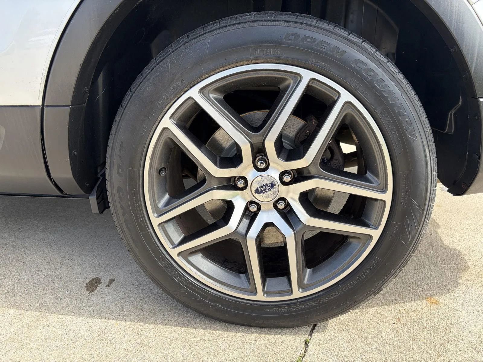 Used 2017 Ford Explorer Sport w/ Equipment Group 401A AWD/4WD image 9
