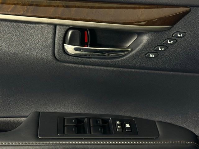 Used 2014 Lexus ES 350 w/ Luxury Package FWD image 15