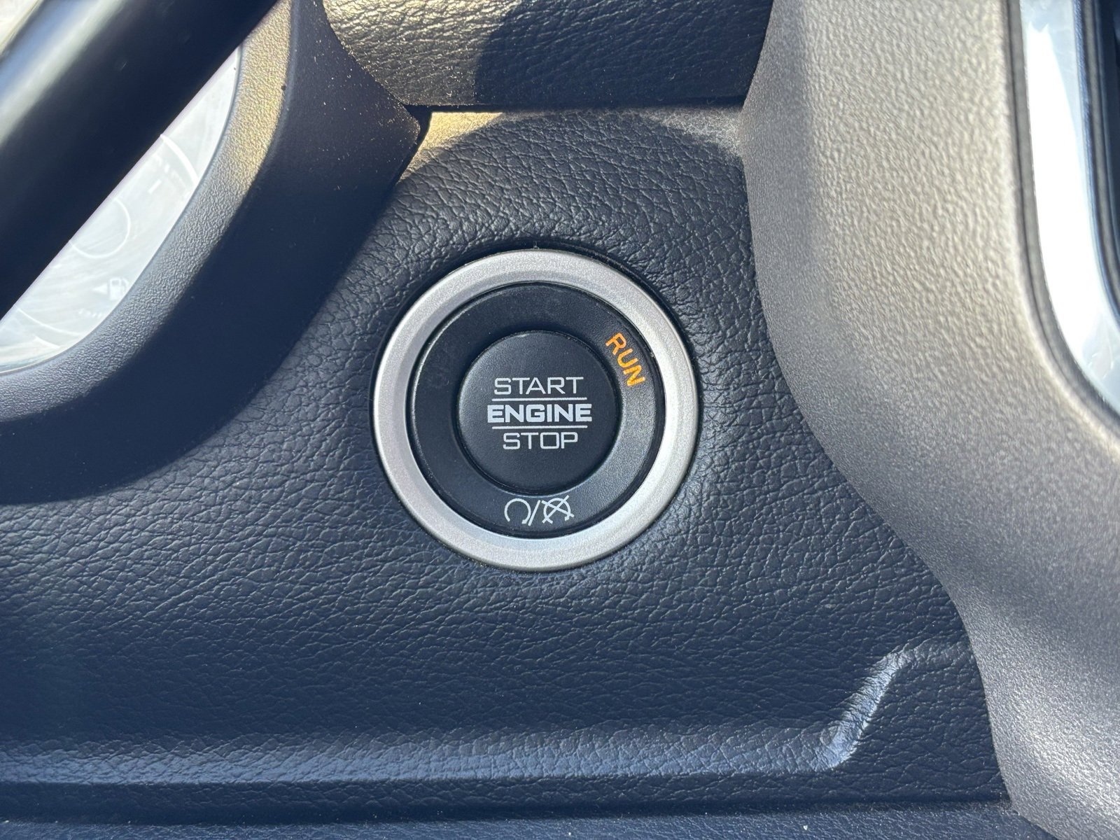 Used 2024 RAM 2500 Laramie image 11