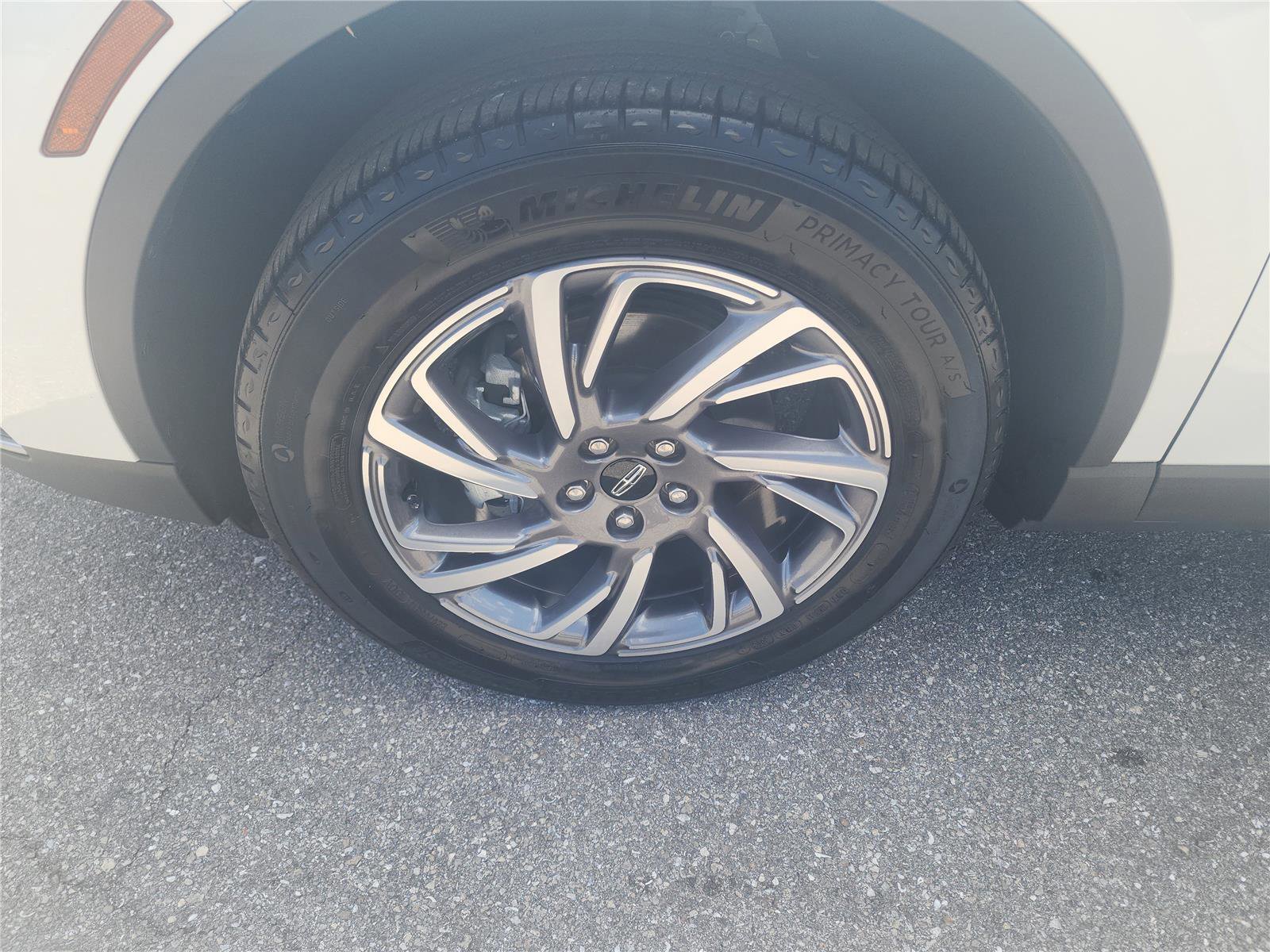 Used 2023 Lincoln Corsair FWD image 9