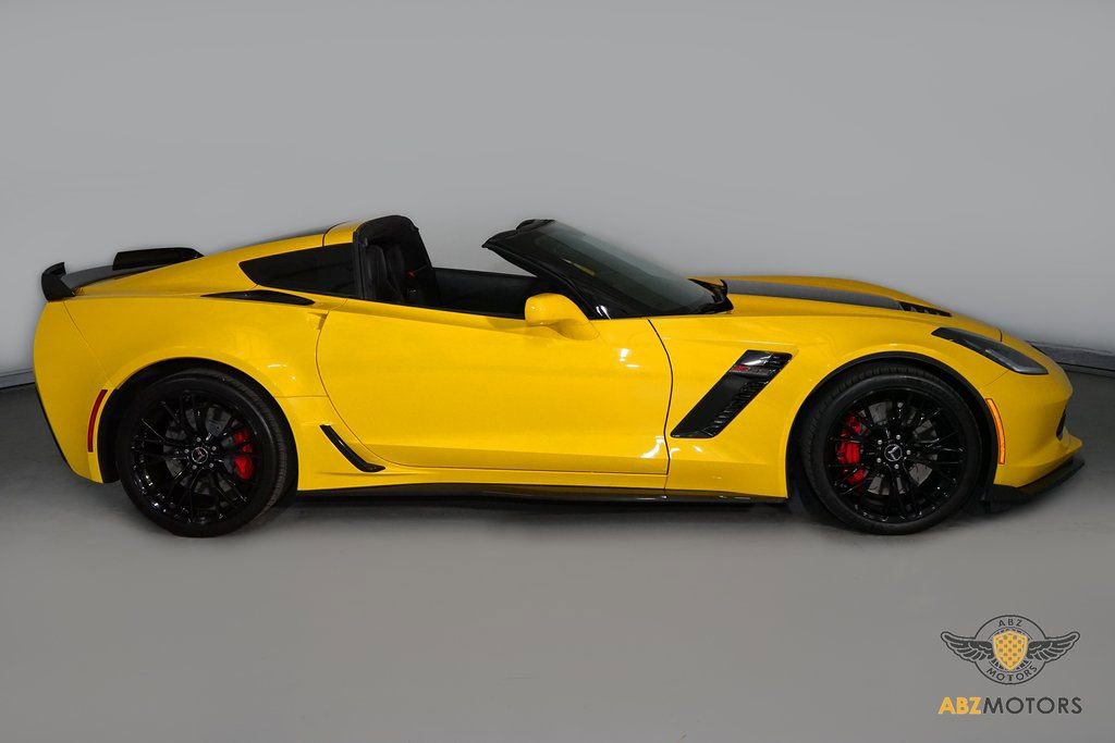 Used 2015 Chevrolet Corvette Z06 RWD image 4