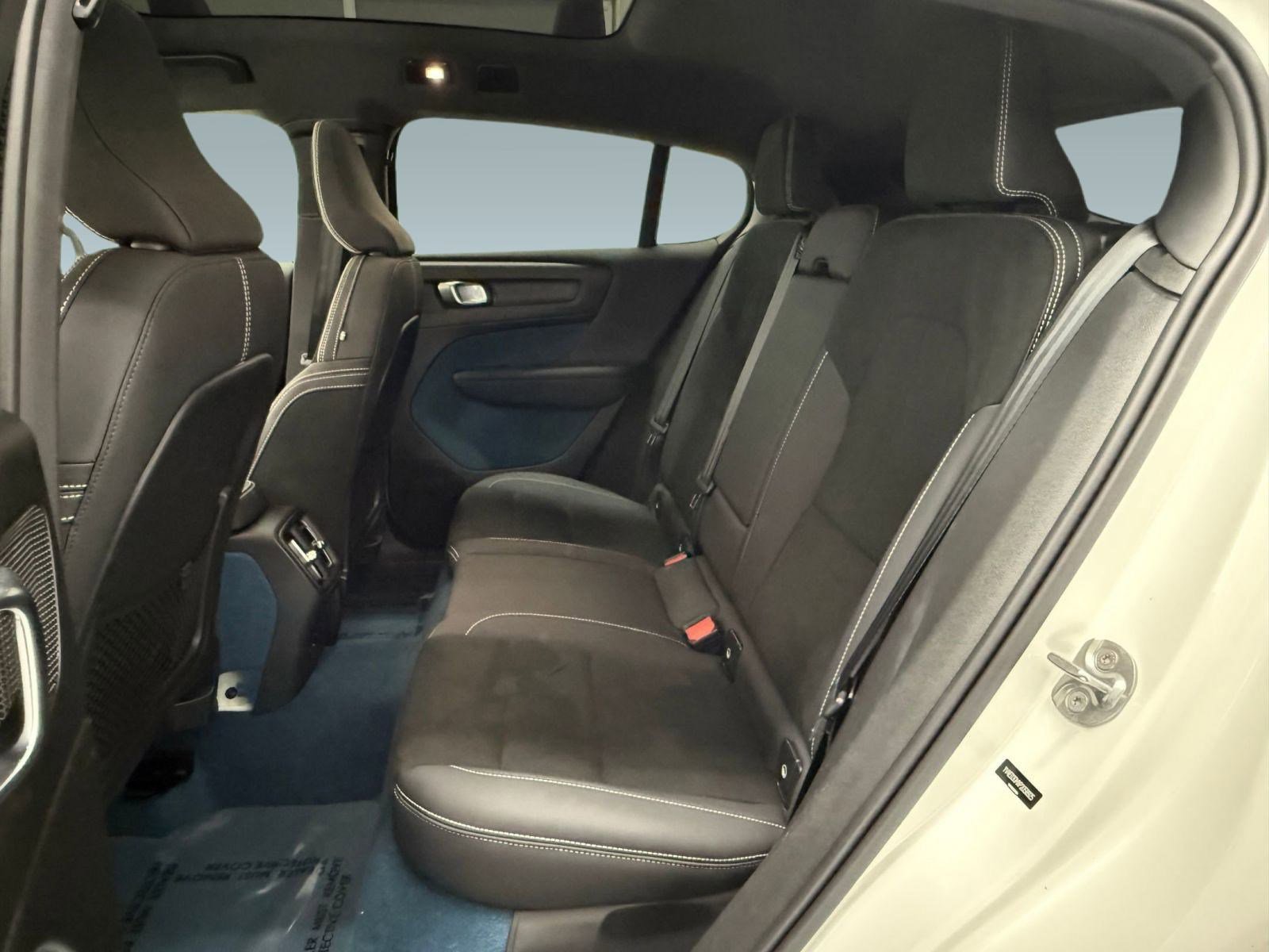 Used 2023 Volvo C40 P8 Recharge Ultimate image 13