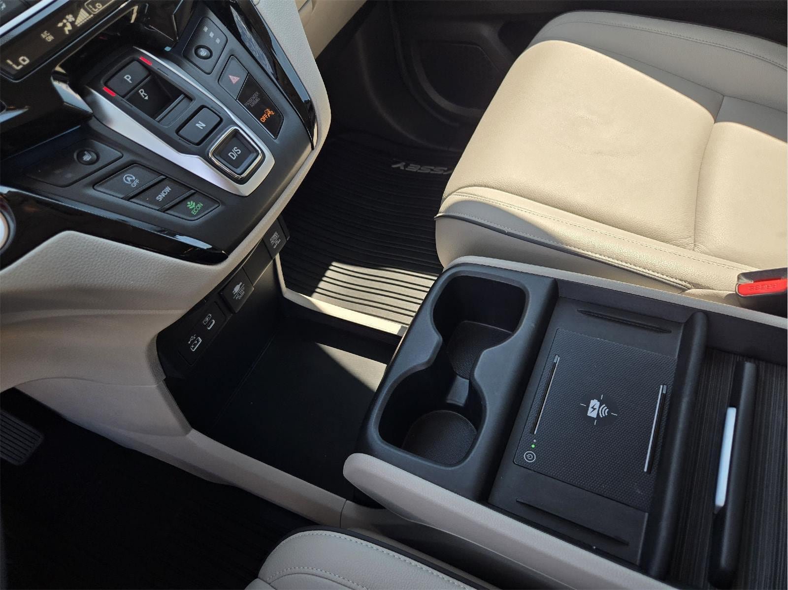 Used 2025 Honda Odyssey Touring image 19