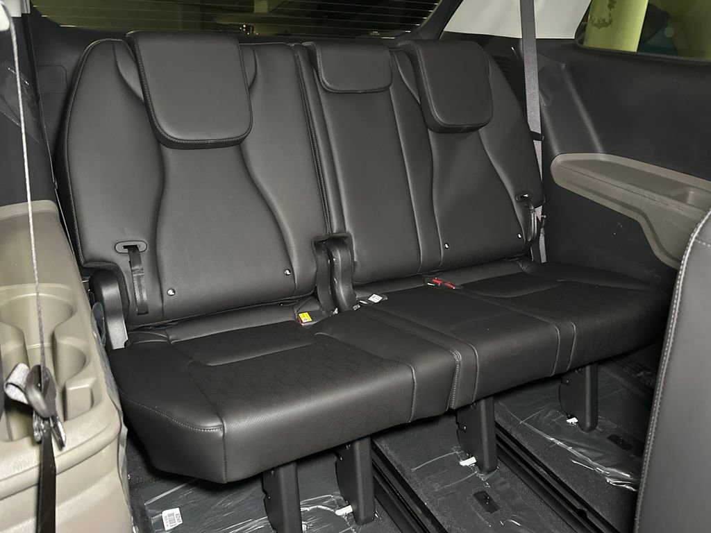 New 2026 Kia Carnival LXS FWD image 13