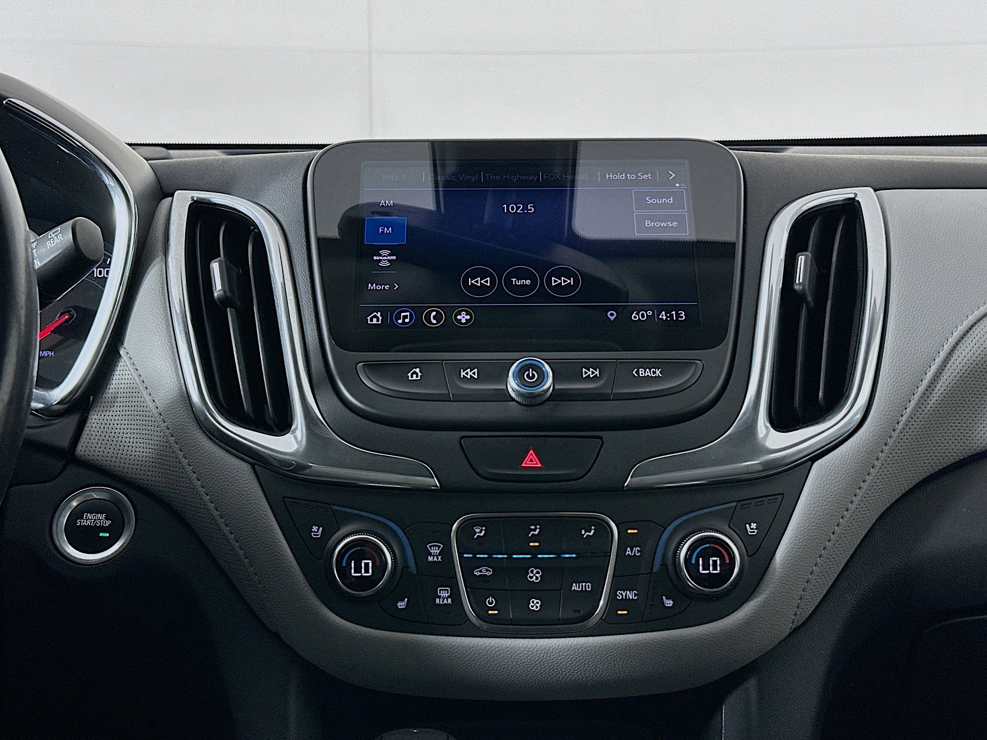 Used 2019 Chevrolet Equinox Premier image 21