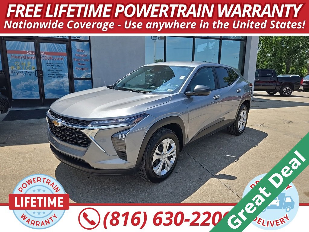 Used 2025 Chevrolet Trax LS