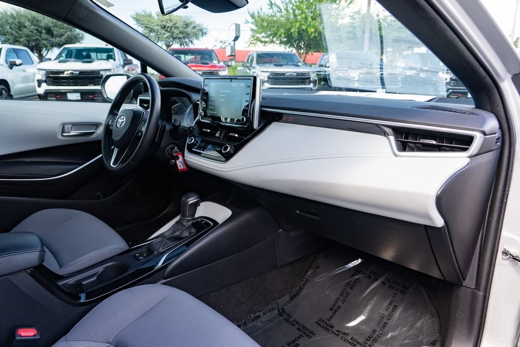 Used 2021 Toyota Corolla SE FWD image 30
