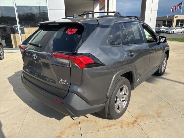 Used 2022 Toyota RAV4 XLE image 8