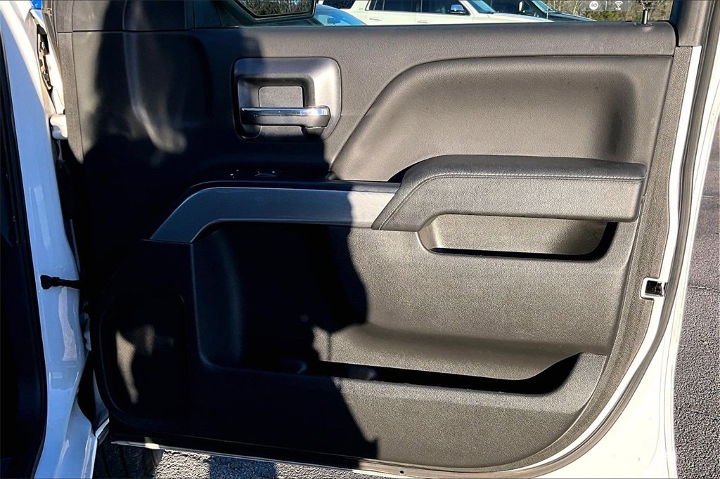 Used 2018 Chevrolet Silverado 1500 LT w/ All Star Edition image 20