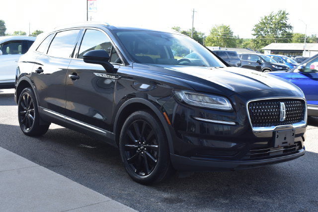 Used 2022 Lincoln Nautilus Reserve w/ Monochromatic Package AWD/4WD image 15