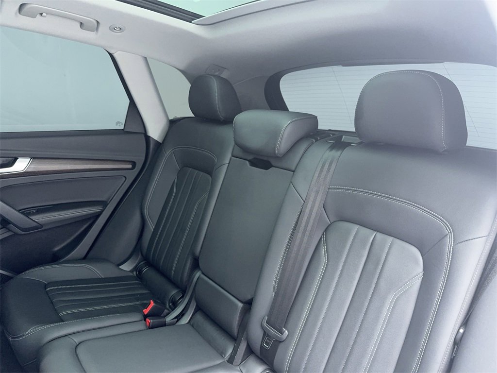 Used 2022 Audi Q5 2.0T Premium Plus w/ Premium Plus Package image 39
